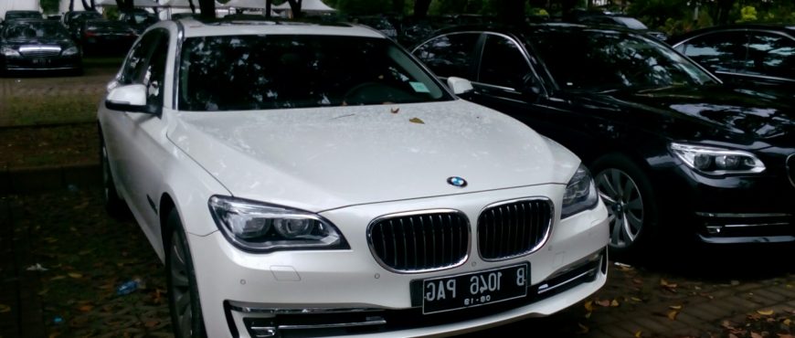 RENTAL MOBIL PENGANTIN