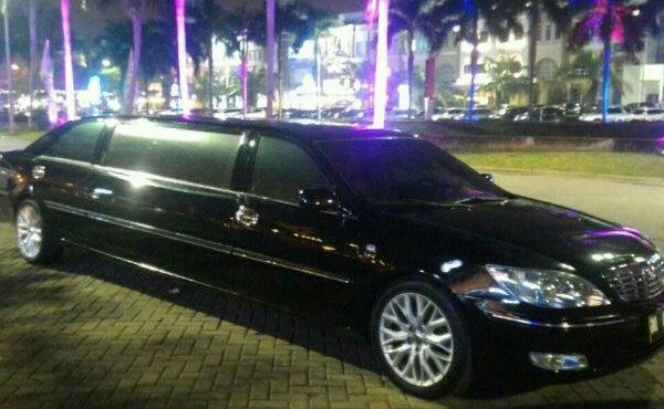 SEWA -RENTAL-MOBIL-LEXUS-LIMO-PENGATIN-WEDDING-CAR